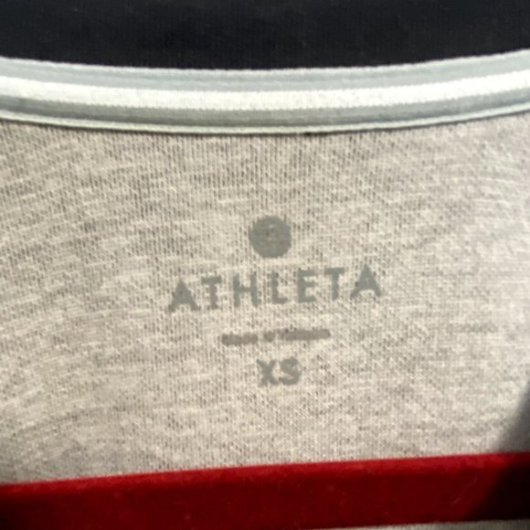 Athleta Snowscape Quilted Pullover Shirt Black and Gray Size XS - Picture 3 of 7